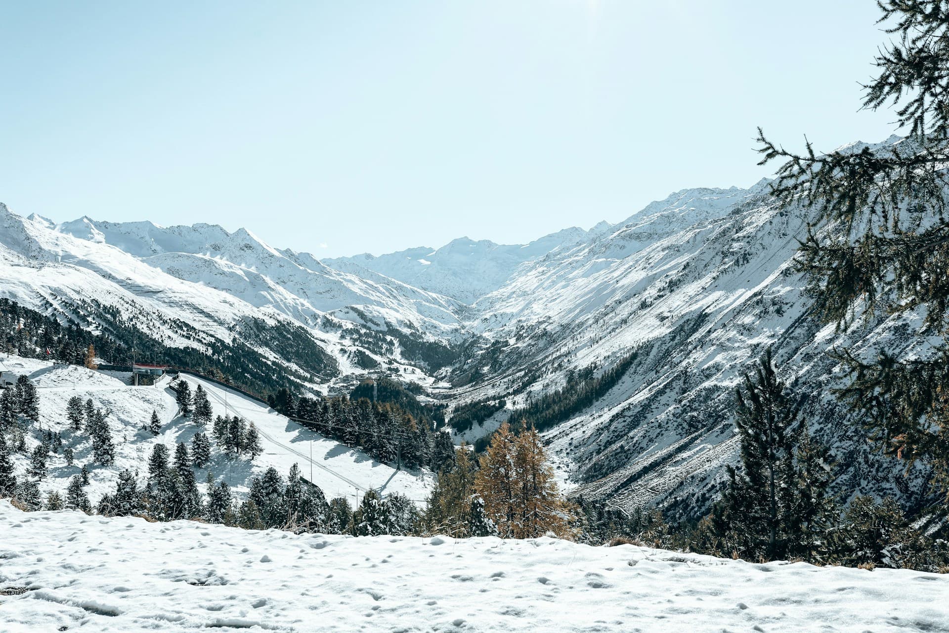 Travellers Valley cover