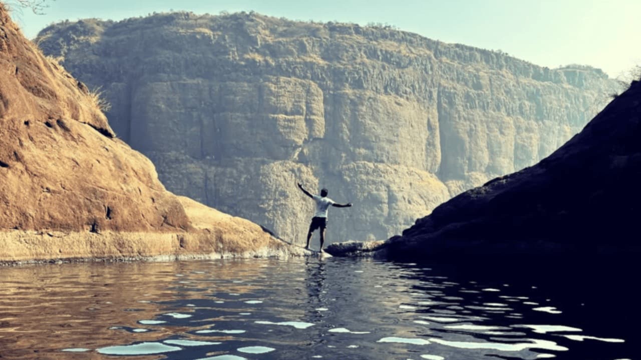Beaches, Forts