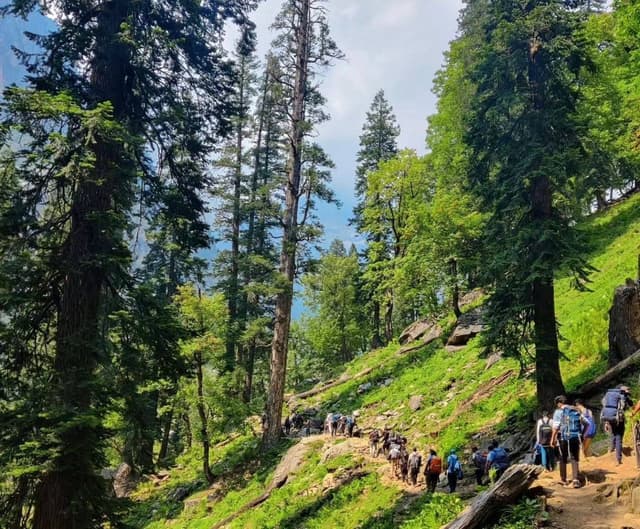 Hampta Pass Trek